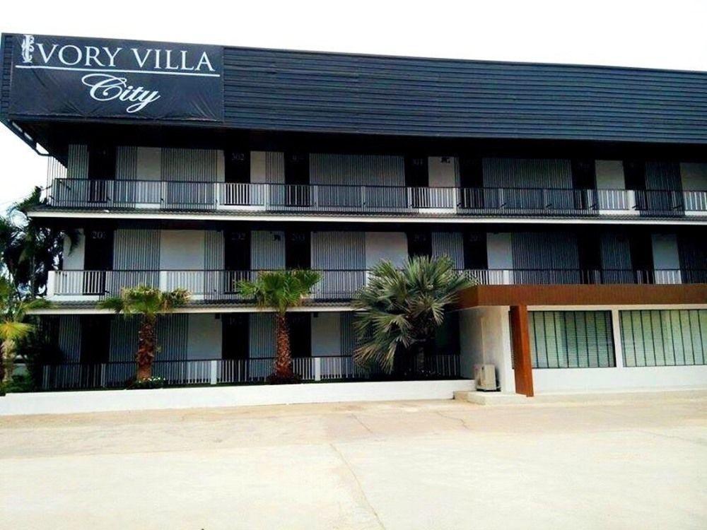 Ivory Villa City Bang Lamung Exterior foto